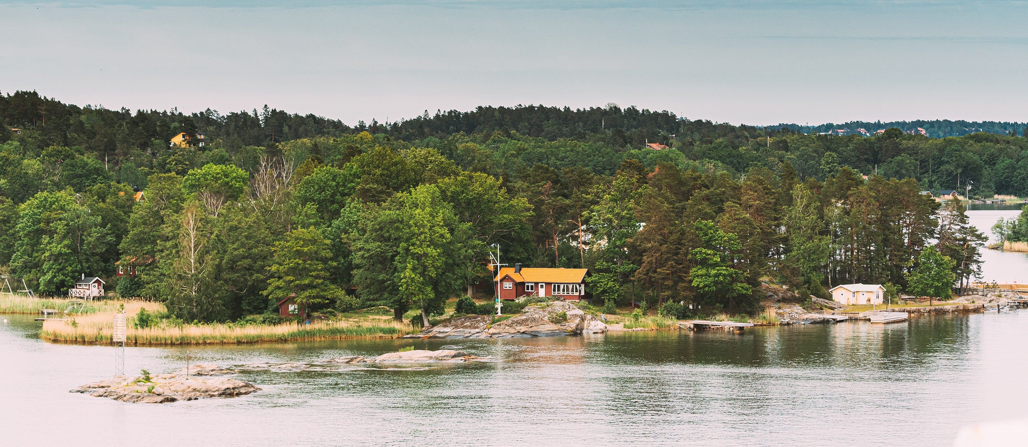 sweden-beautiful-swedisnh-wooden-log-cabins-houses-2023-11-27-05-07-25-utc.jpg